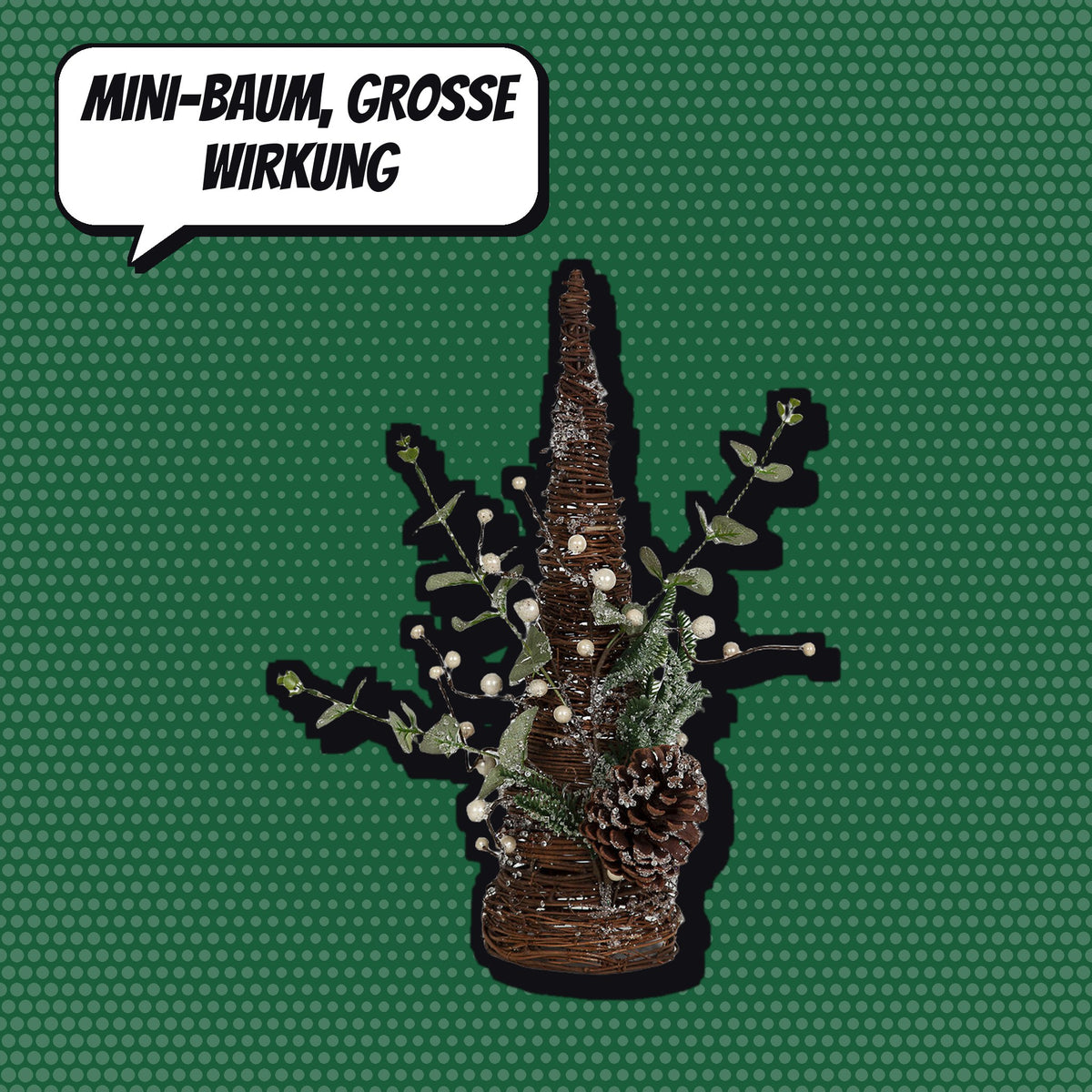 Mini-Weihnachtsbaum aus Geflecht mit Tannenzapfen und Zweigen vor grünem Comic-Hintergrund